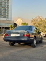 مرسدس بنز E220 مدل 1993 آبی - Image 2